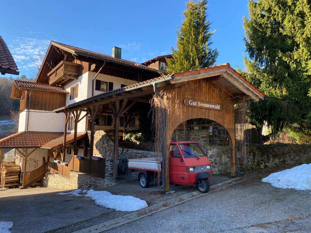 Gartenwohnung Im Gut Sonnenwald Schöllnach エクステリア 写真